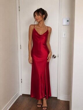 SBETRO RED SATIN SLIP DRESS SIZE MEDIUM